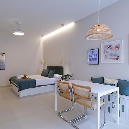 Osito Hub - Esteban Ballester Valence Extérieur photo